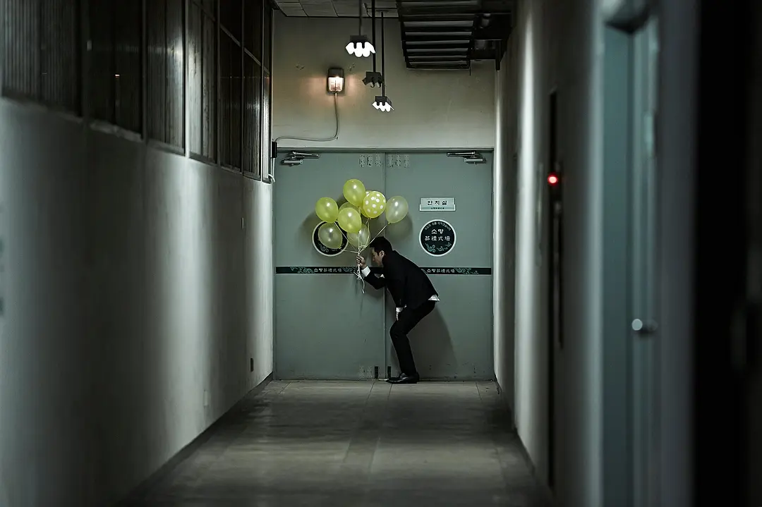 獲獎無數的韓國犯罪電影《走到盡頭/黑仔型警/非常警探》，5年內被翻拍3次，沒有一部超越