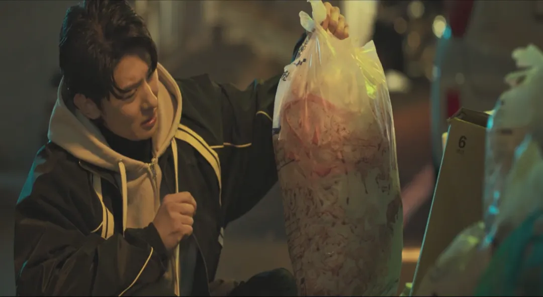 驚嚇程度拉滿，最新懸疑恐怖片《塔羅牌》，建議關燈看更刺激！