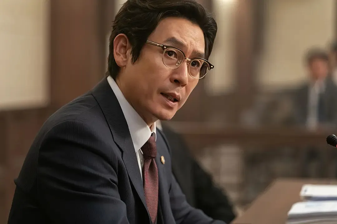 韓國又來一部年度好片《普通家庭/非普通家族》，爛番茄打出100%的口碑，並一舉奪得票房榜首