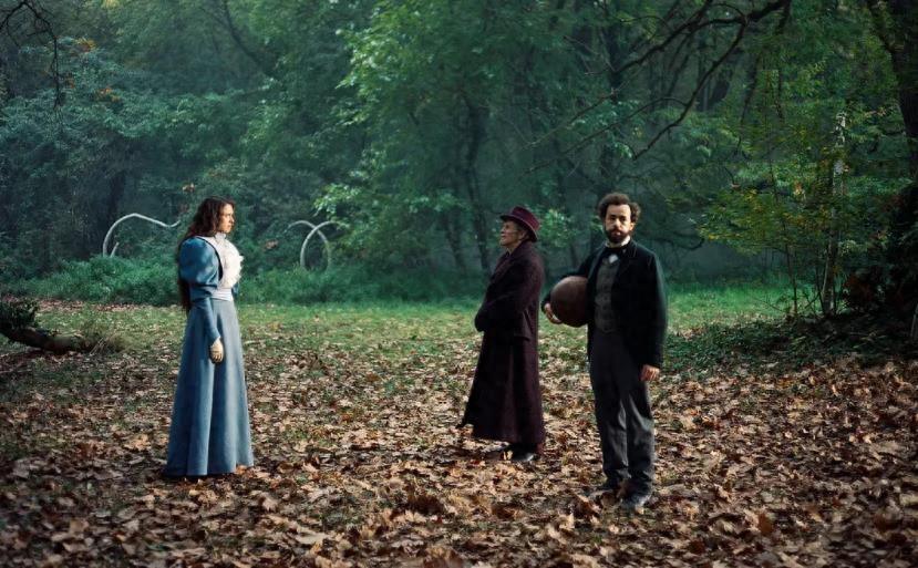 尺度惊人，艾玛·斯通/爱玛·史东从影以来最大胆的演绎「可怜的东西」