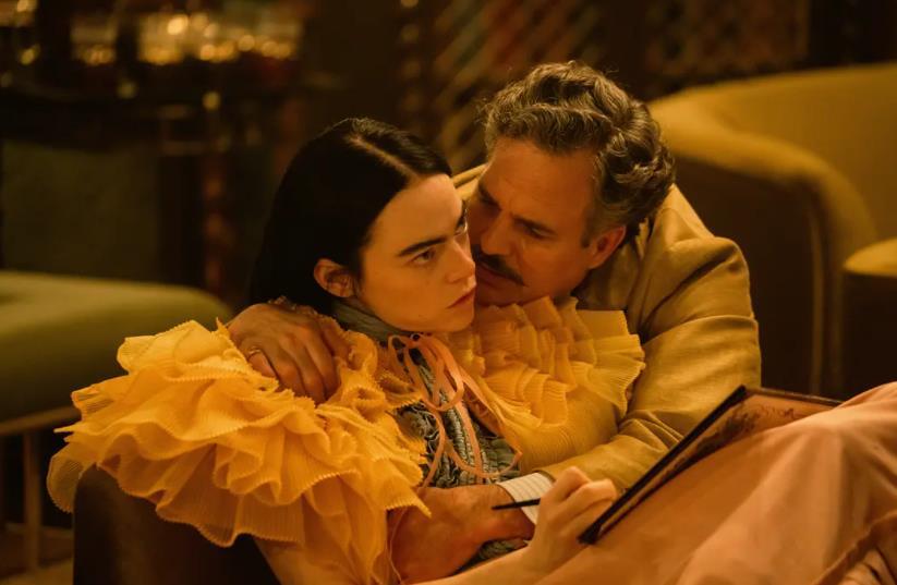 尺度惊人，艾玛·斯通/爱玛·史东从影以来最大胆的演绎「可怜的东西」