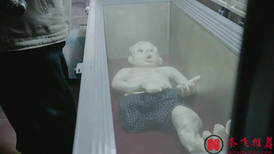 风格化科幻喜剧电影《宇宙探索编辑部》，花语伪科幻片中的佼佼者！