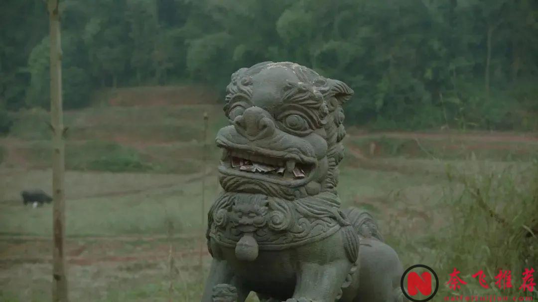 风格化科幻喜剧电影《宇宙探索编辑部》，花语伪科幻片中的佼佼者！