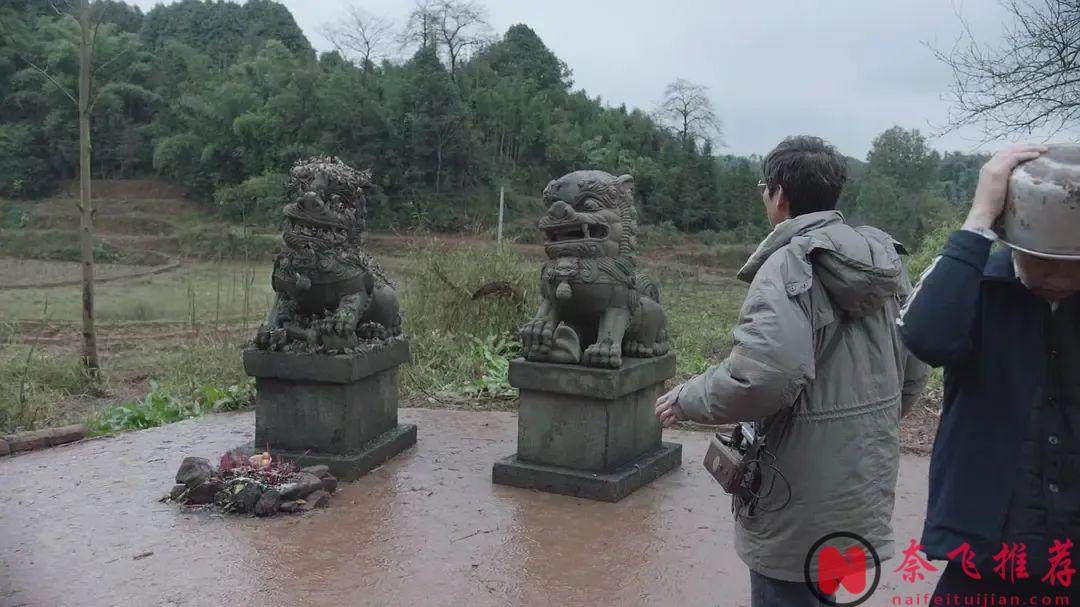 风格化科幻喜剧电影《宇宙探索编辑部》，花语伪科幻片中的佼佼者！