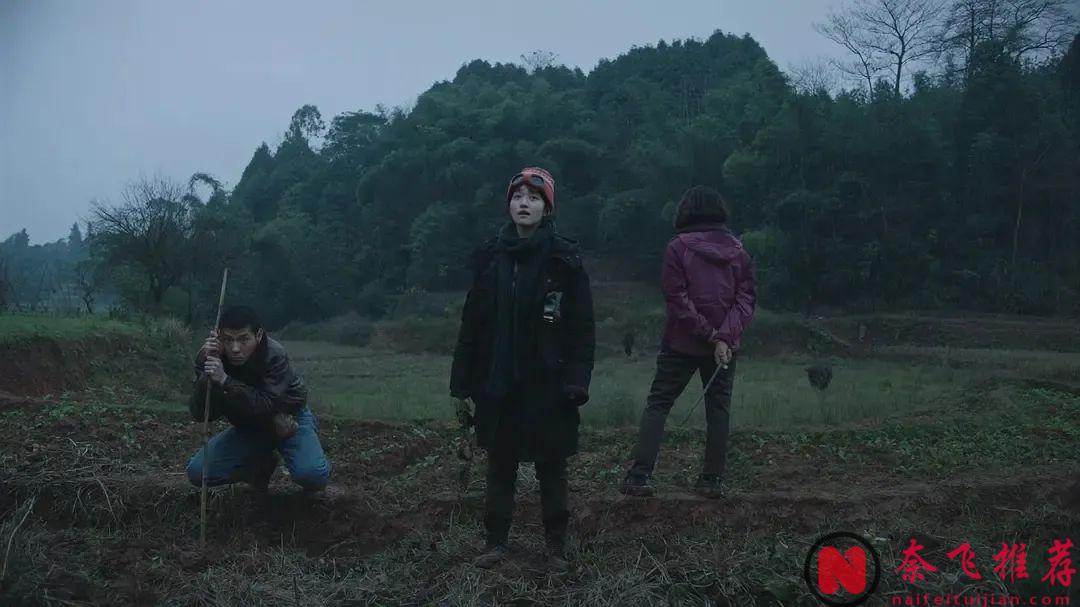 风格化科幻喜剧电影《宇宙探索编辑部》，花语伪科幻片中的佼佼者！