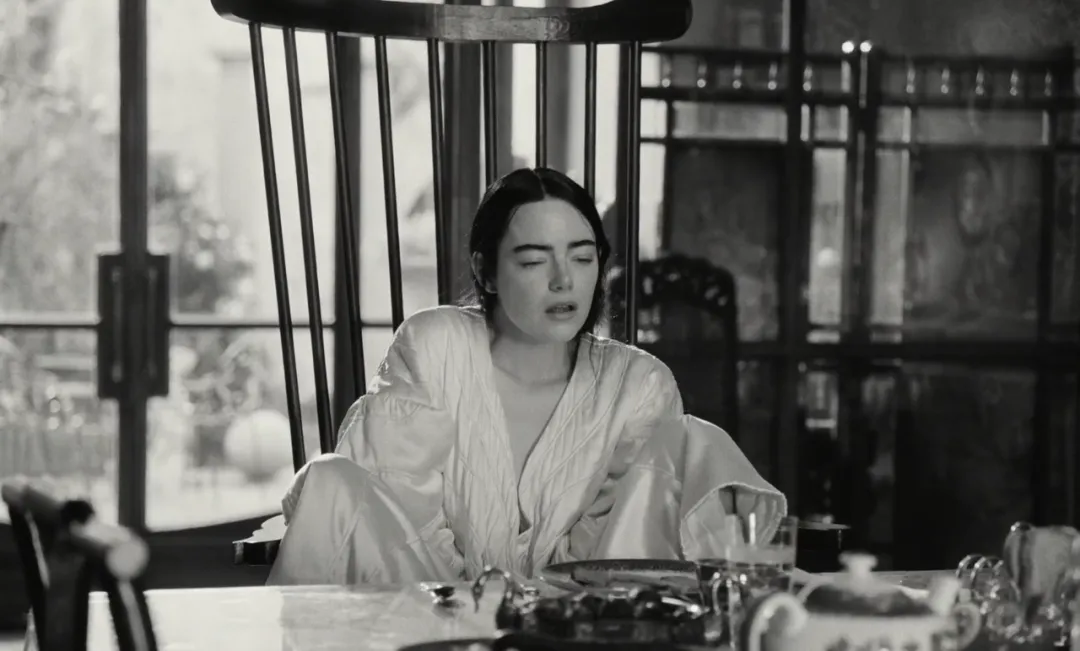 尺度最大的女性“爽片”《可憐的東西》，一刀未剪，探索慾望的深處