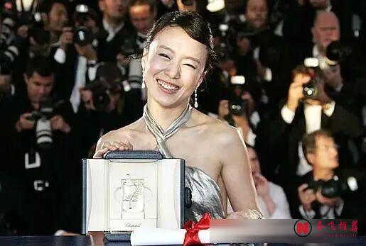 借在李滄東導演勇奪銀獅的契機，來重溫一下韓影女演員現役第一人當年驚世駭俗的表演優質作《密陽》