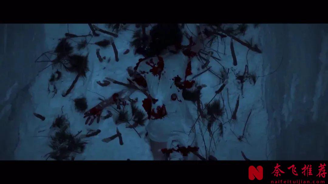 全员恶人，10女2男被困孤岛荒野求生，这部《黄蜂》美剧太生猛了