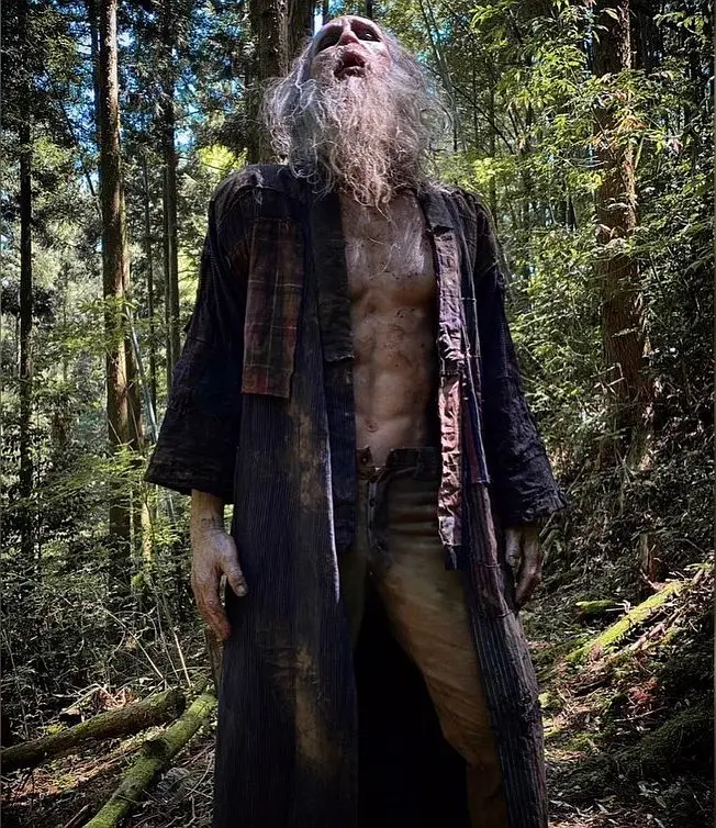 岛国最新高分悬疑惊悚剧《噬亡村》第二季，生猛的一批！