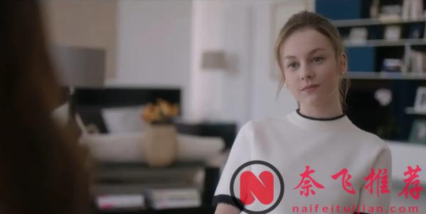 出道即巅峰，绝美颜值+顶级身材「艾斯特·爱珀斯托」的影视名场面，难怪姆巴佩都为她沦陷