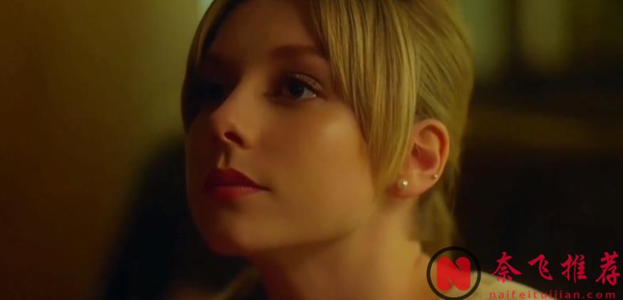 出道即巅峰，绝美颜值+顶级身材「艾斯特·爱珀斯托」的影视名场面，难怪姆巴佩都为她沦陷