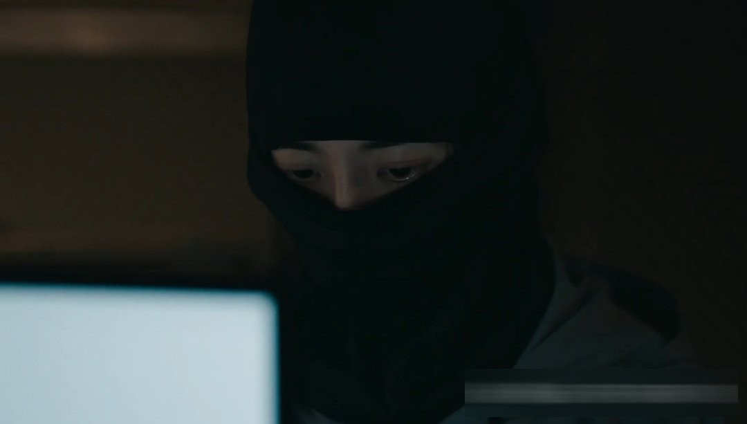 韩国犯罪片《姐妹》影评:车珠英与李洙赫的绑架追债戏,尺度有余剧本不足