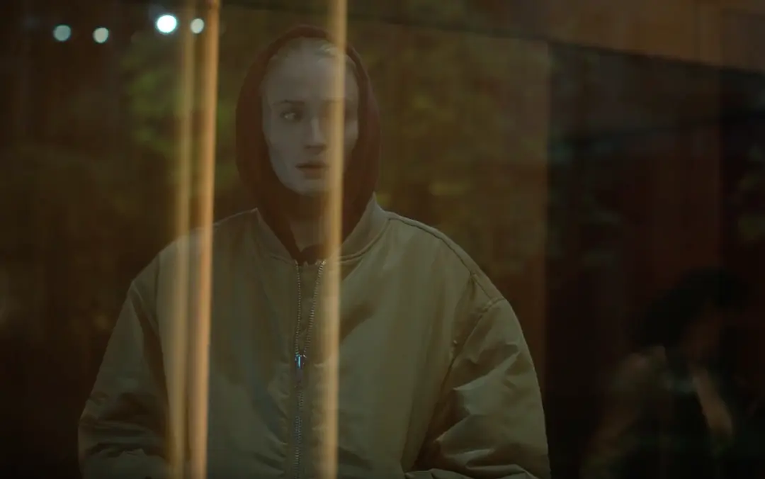 全員惡人，集集高能，這部剛上線的英劇《強制竊賊/公帑之盜/養老金劫案》口碑穩了