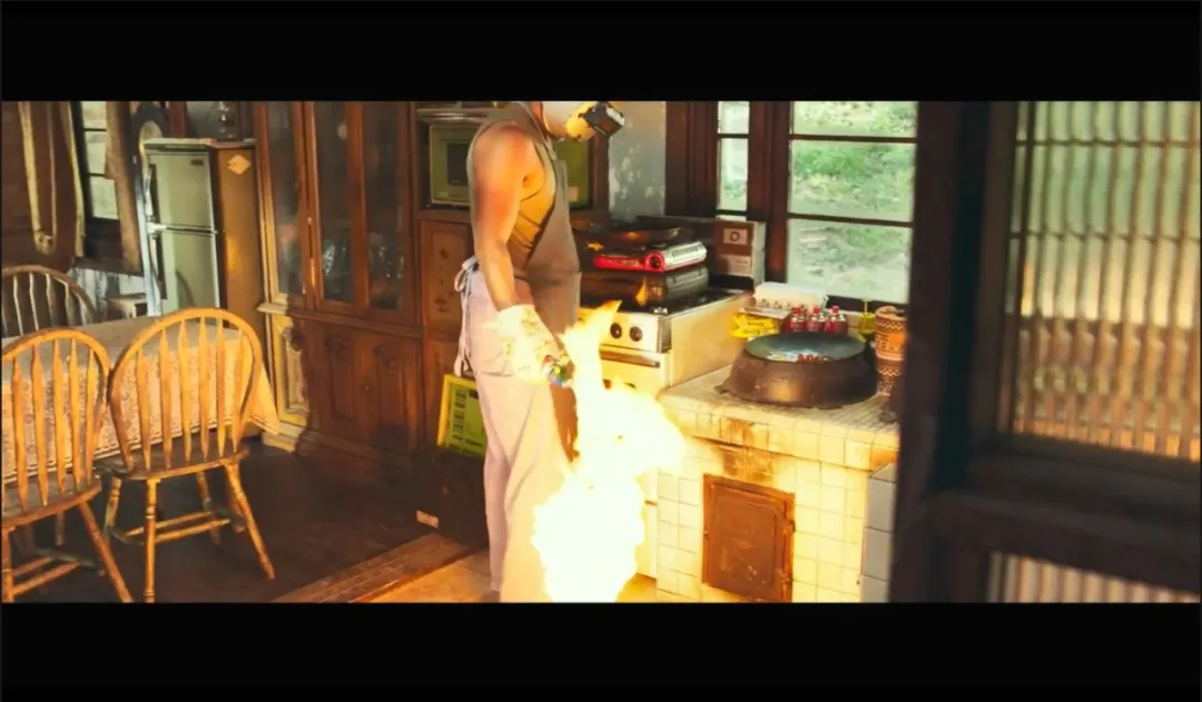 笑出猪叫！分享一部超级解压且有深意的韩国喜剧电影《帅哥们/找死凶宅》！