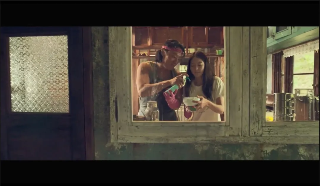 笑出猪叫！分享一部超级解压且有深意的韩国喜剧电影《帅哥们/找死凶宅》！