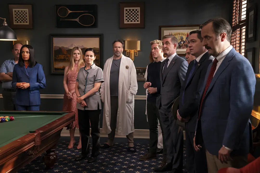 第一集就上头，Netflix高分悬疑新剧《白宫杀人事件》，132个房间157名嫌疑人，太过瘾了！