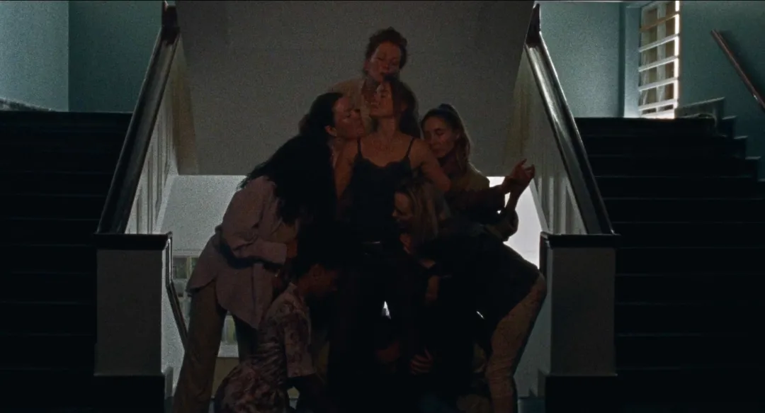 北歐拍這種片子就是猛，《阿曼德》簡直是女版《狩獵/誣網/謊言的烙印》！