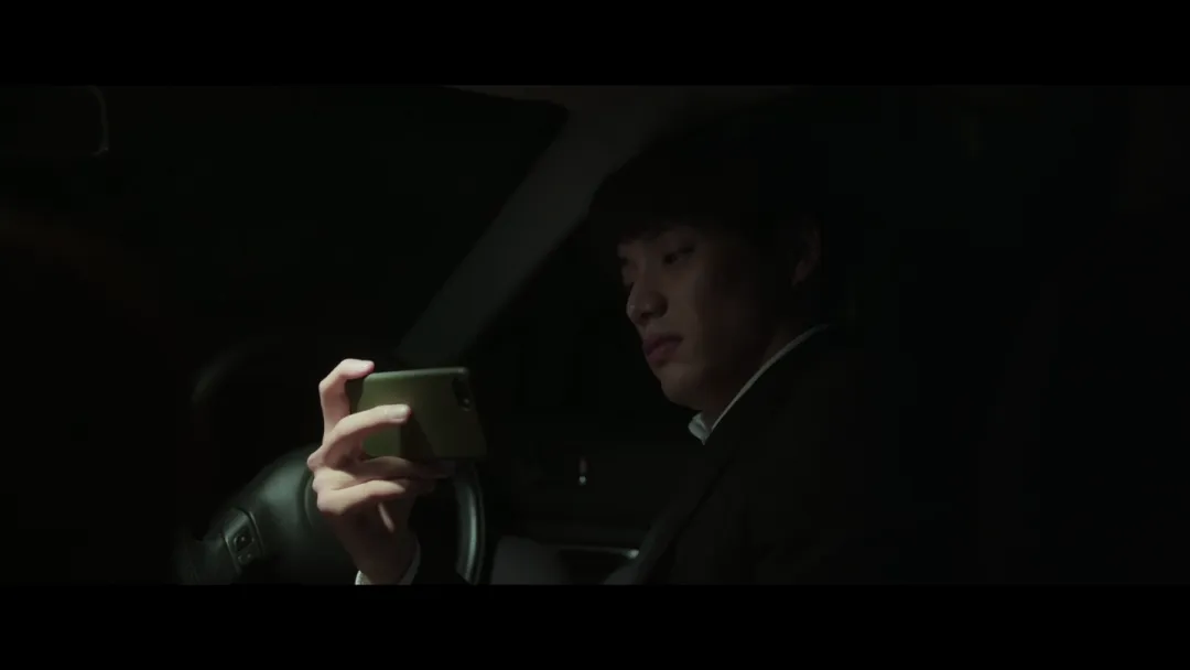 日本大尺度犯罪片《湖畔的女人们》，割裂的设计，泯灭的人性，终于敢拍“731”了！