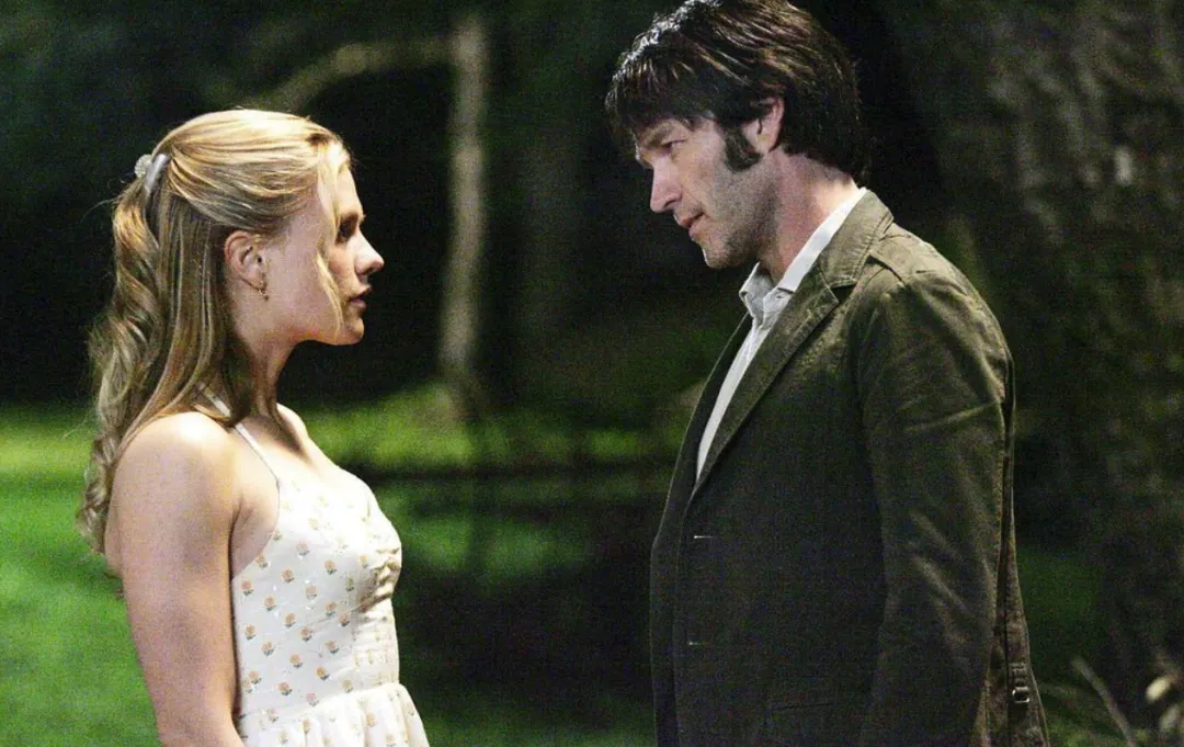 充满荷尔蒙的吸血鬼题材HBO剧集《真爱如血》，血腥与唯美并存，让人脸红心跳，欲罢不能！