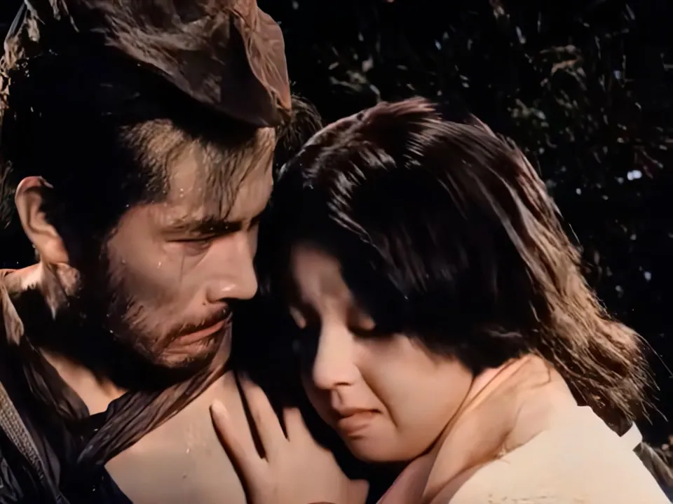 著名日本导演黑泽明的经典成名作《罗生门》，淋漓尽致的呈现出人性之恶！