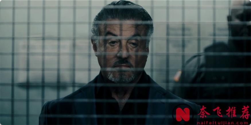 《塔尔萨之王》第二季强势回归，八旬老汉「史泰龙/史特龙」依旧硬核，给我们带来了一场拳拳到肉的黑帮爽剧