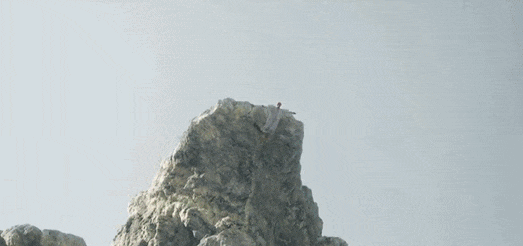 必定留名青史的恐怖電影《仲夏夜驚魂/仲夏魘》，但網友卻吵起來了…..