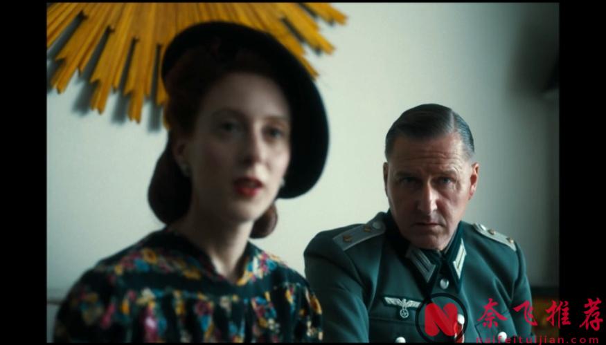 迪士尼也拍时尚大片《巴黎世家/巴伦西亚加/巴隆夏加》，每一帧都美如画！