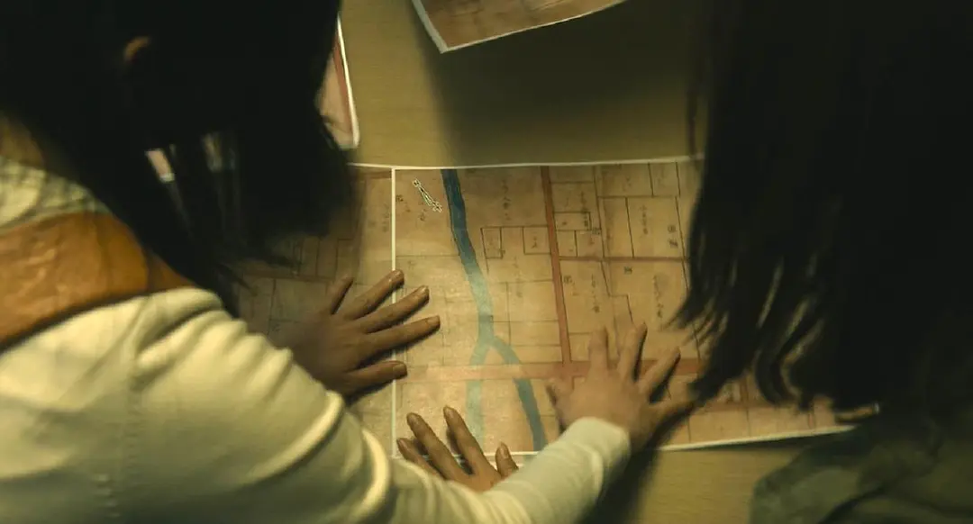 氛圍詭異的島國凶宅恐怖片《殘穢，不可以住的房間/殘穢：被詛咒的房間/冤魂物業：殘穢》，層層恐懼遞進