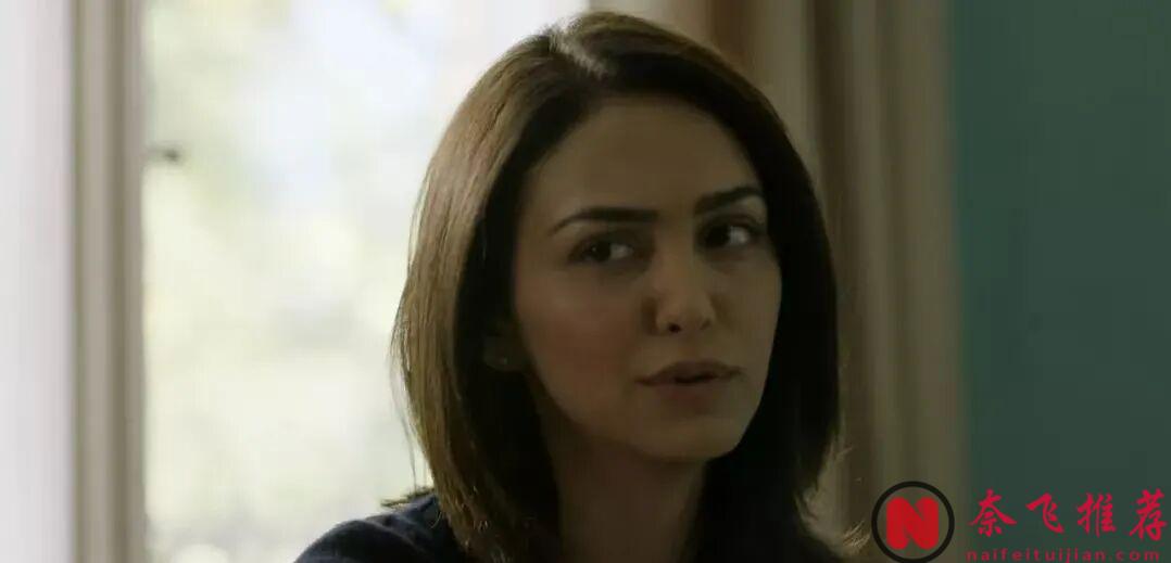 不愧是Starz出品，《相对宇宙/相对世界/副本》用冷静克制的叙事方式构建了一个令人信服的平行世界体系！