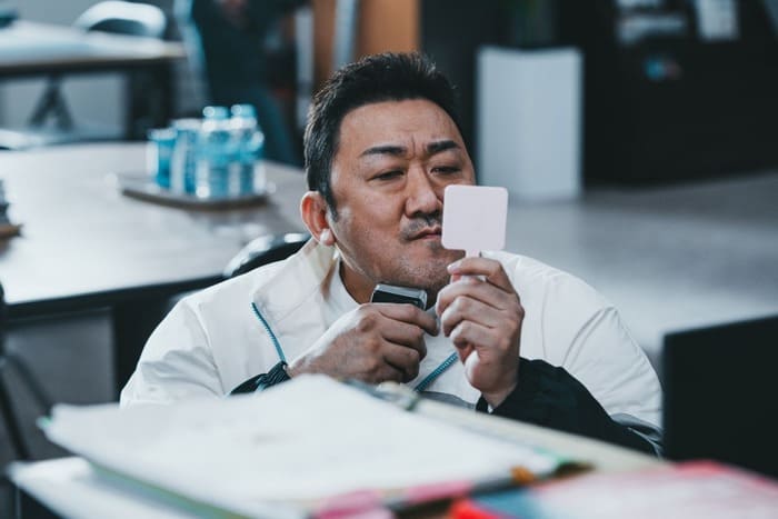 情趣床上轉圈圈, 西八夜店樣樣來！19禁韓國動作電影也超爆笑？韓國犯罪動作電影《犯罪都市3》
