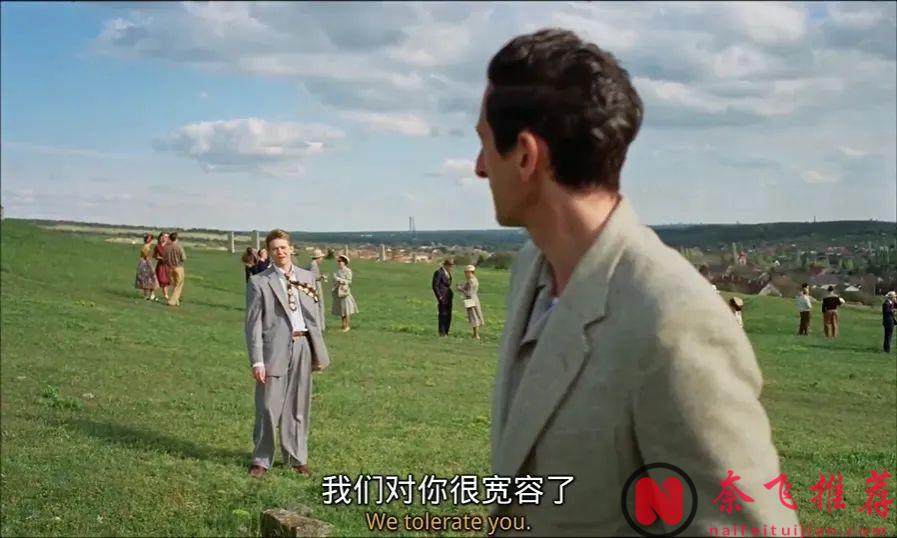 自由的幻象，这部年度最佳《粗野派/粗犷派建筑师》剧情设定真牛！