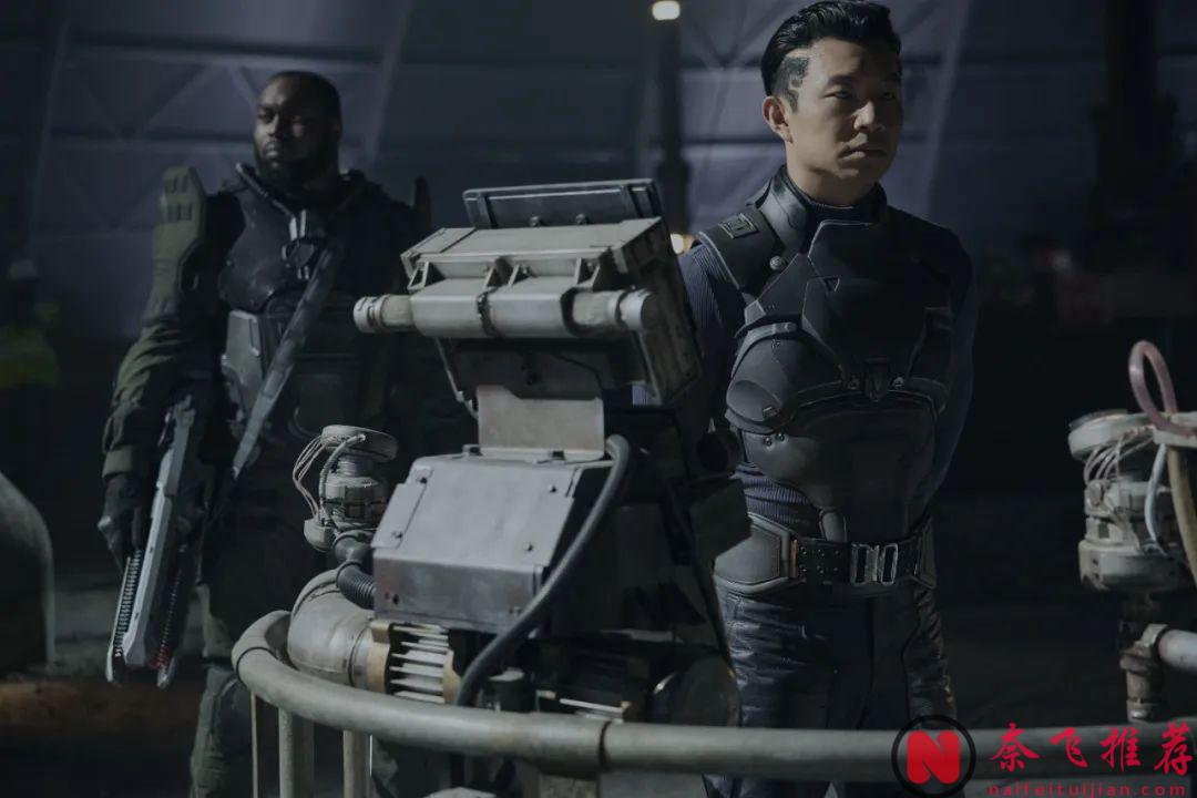 Netflix的这部《异星战境》初看是一部超级大片，回头再看却是部超级大烂片！