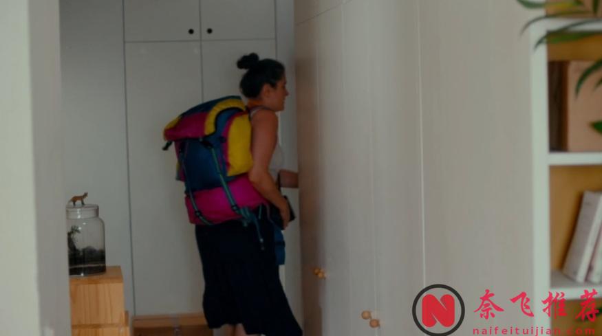 发过最新喜剧片《巴黎夏日》一上线就飙到口碑TOP1！傻丫头进城记