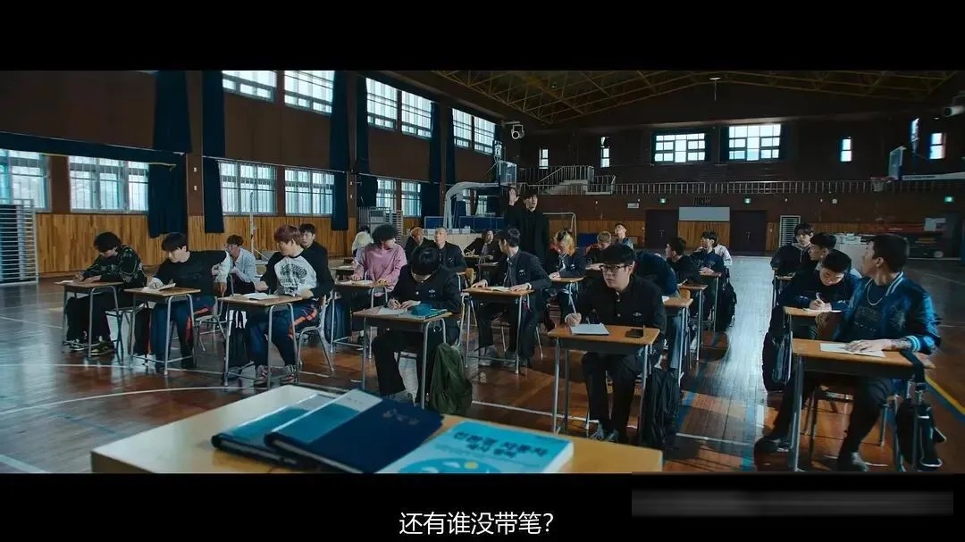 《铁拳教育 / 极权教师》剧评:漫改韩剧把校园暴力拍成爽剧,但它讲的不是以暴制暴