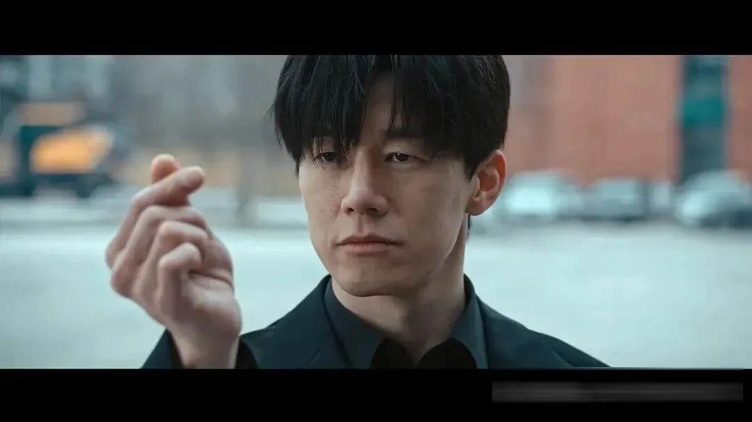 《铁拳教育 / 极权教师》剧评:漫改韩剧把校园暴力拍成爽剧,但它讲的不是以暴制暴
