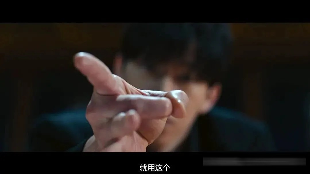 《铁拳教育 / 极权教师》剧评:漫改韩剧把校园暴力拍成爽剧,但它讲的不是以暴制暴