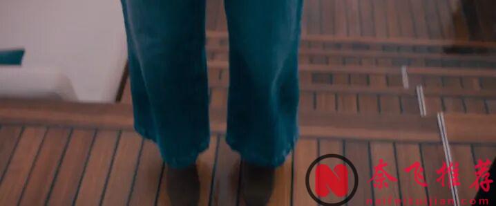 Netflix最新懸疑作品《10號艙裡的女人/10號艙房的女人》，所謂的"意外溺亡"，不過是一場完美策劃的謀殺！