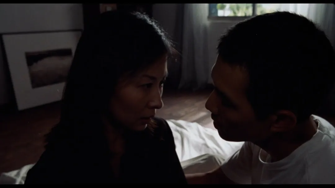 男人喜欢上了未婚妻的姐姐，这部韩影《情事》把禁忌关系拍出了初恋的感觉！