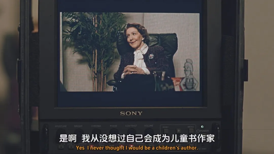《翠鸟谋杀案/大理石厅谋杀案》:新作者接手续写,现实与小说再次互为线索