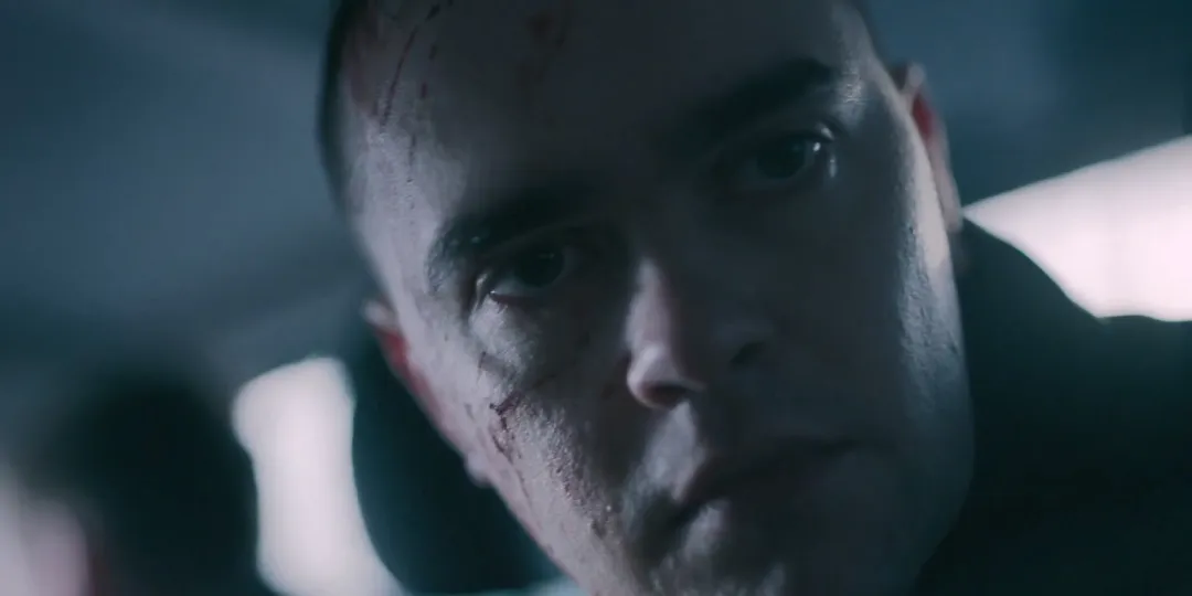 反转不断、悬疑拉满的经典谍战英剧《流人/翻盘特工队/外放特务组》，看完后我强烈推荐！