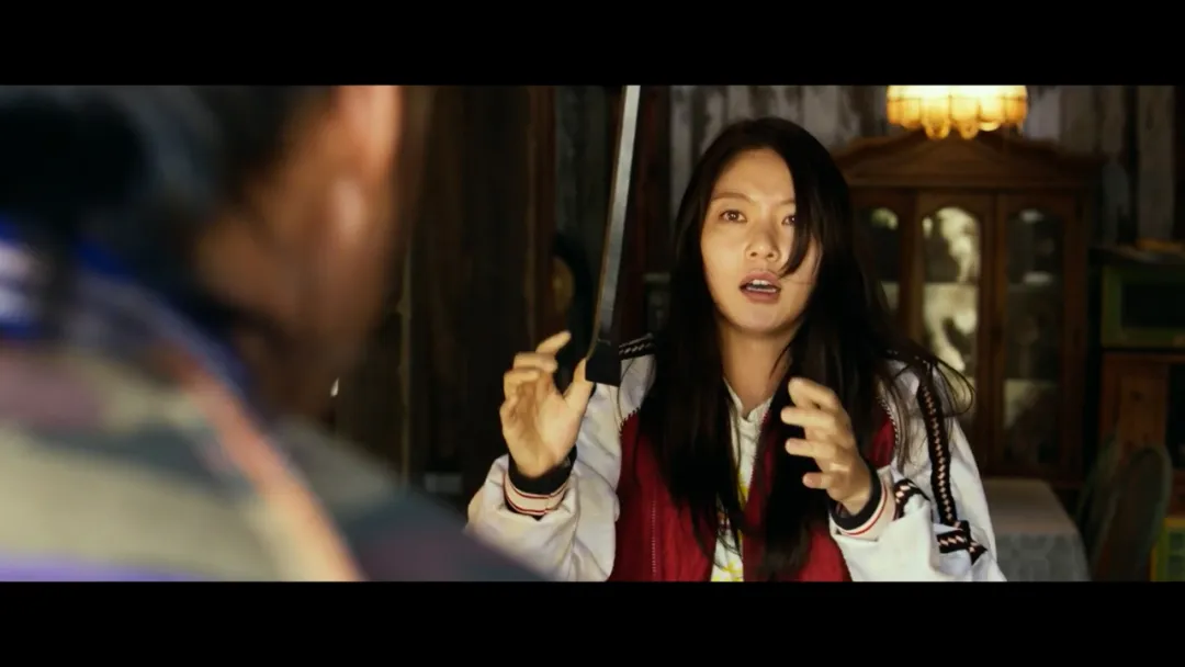 韓式驅魔，花樣作死，尺度逆天，這部韓國電影《帥哥們/找死凶宅/沒有美色殺人狂》太癲了