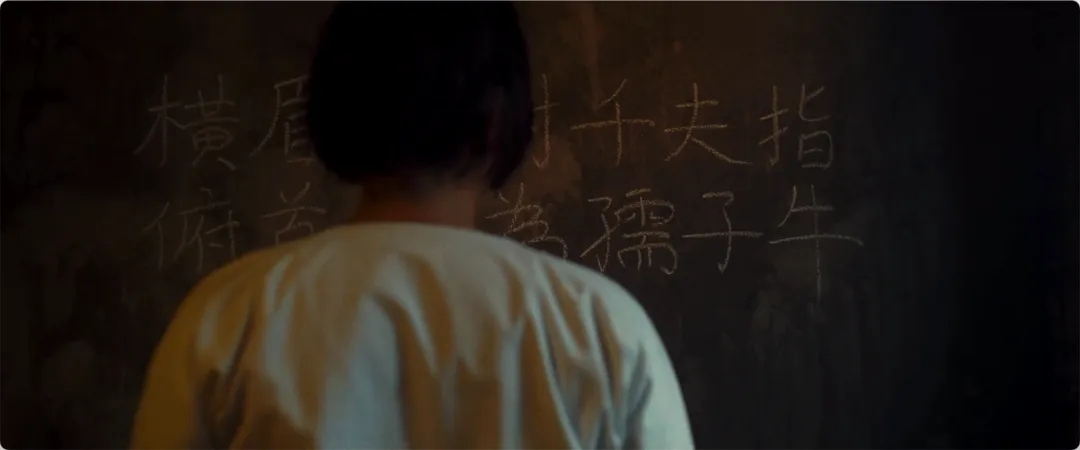 Netflix《關於我和鬼變成家人的那件事》衍生劇《正港分局》來了，劇情似乎不盡人意~