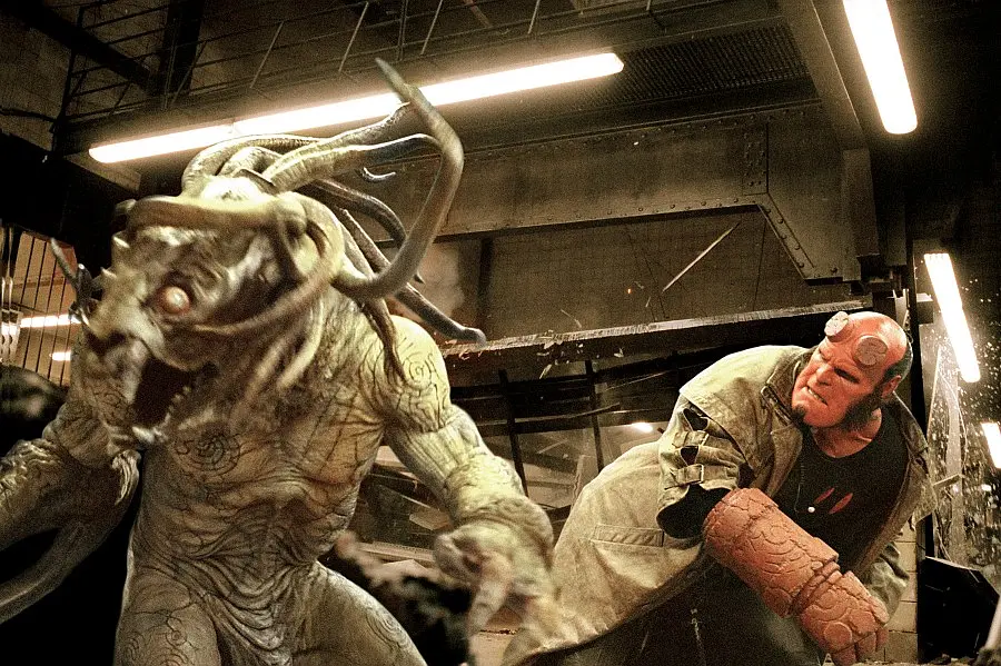 推薦一部充滿“觸控欲”的超英片《地獄男爵/天魔特攻/地獄怪客》