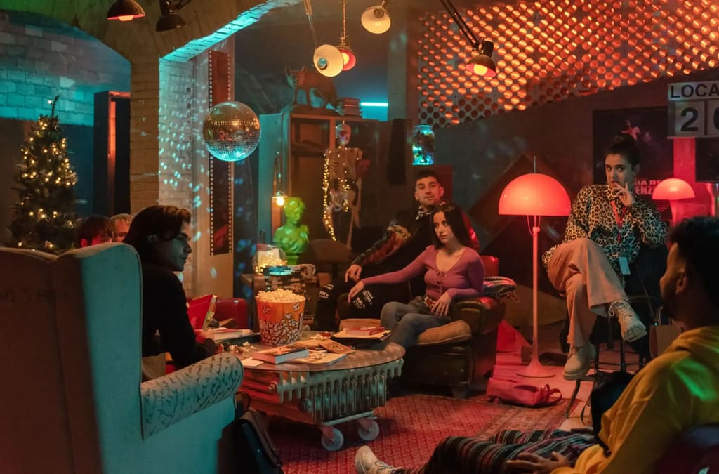 Netflix《犯罪读者俱乐部》想当作家关键就是生活，1080P阿里夸克云盘迅雷下载