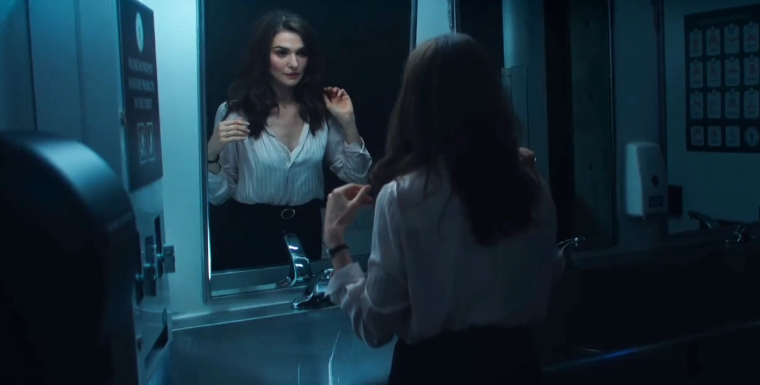 全程高能无尿点，Netflix 这部限定剧《高等教欲/弗拉基米尔》，一集入坑根本停不下来！