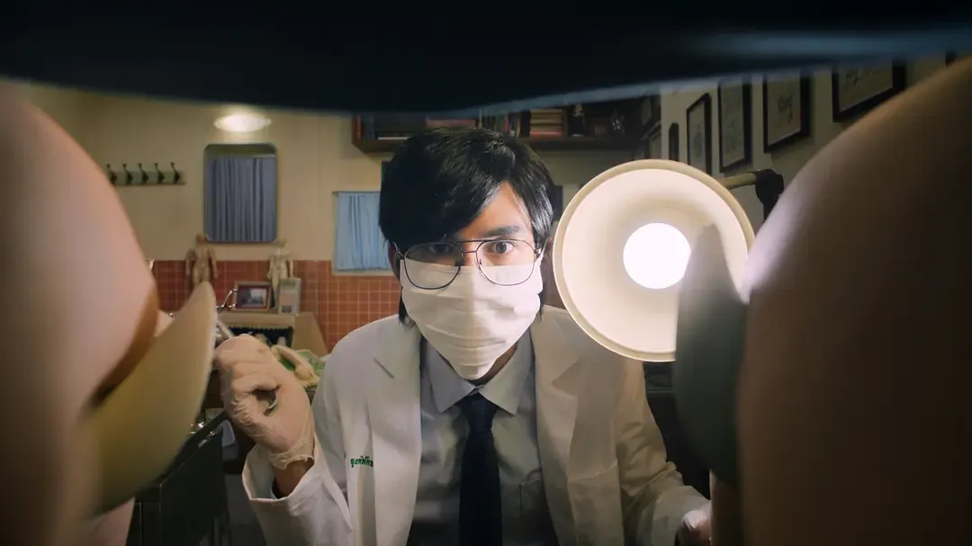 Netflix 泰国尺度剧《高潮医生》，一部发生在泰国七十年代末处理禁忌问题的故事