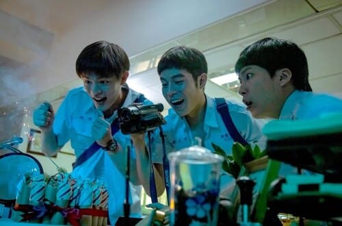 真人真事改编！蓝正龙首次担纲导演推出《成功补习班》 禁谈恋爱却碰到人生初恋？