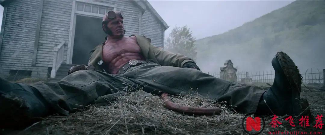 【避坑指南】聊聊近期上映的两部恐怖烂片《千万别松手》和《地狱男爵：歪曲人》！