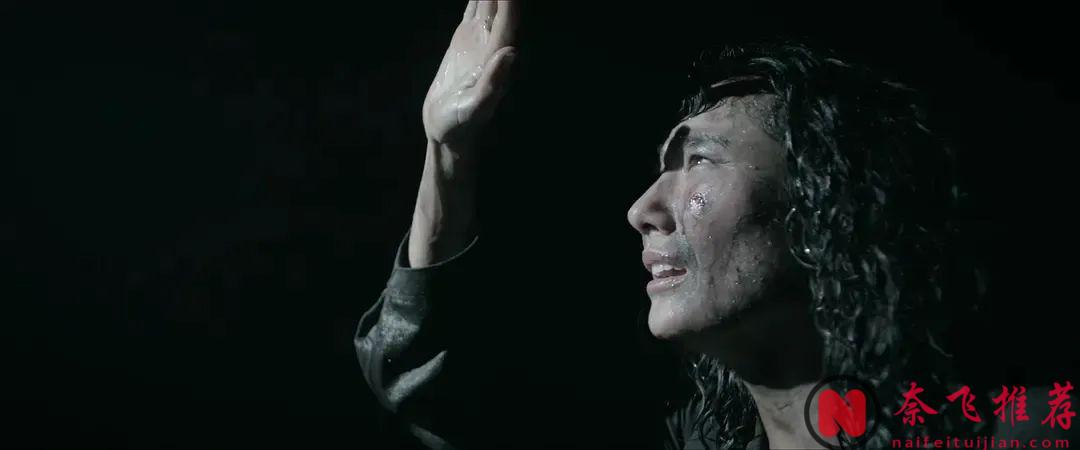 【避坑指南】聊聊近期上映的两部恐怖烂片《千万别松手》和《地狱男爵：歪曲人》！