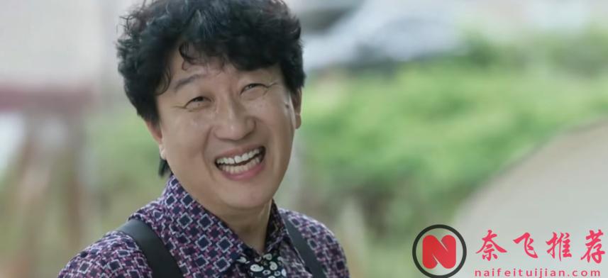 这部韩国新片《干脆杀了他算了》太敢拍了，一个被通缉的男人竟误闯入两姐妹的家里，看似柔弱的姐妹花竟然...